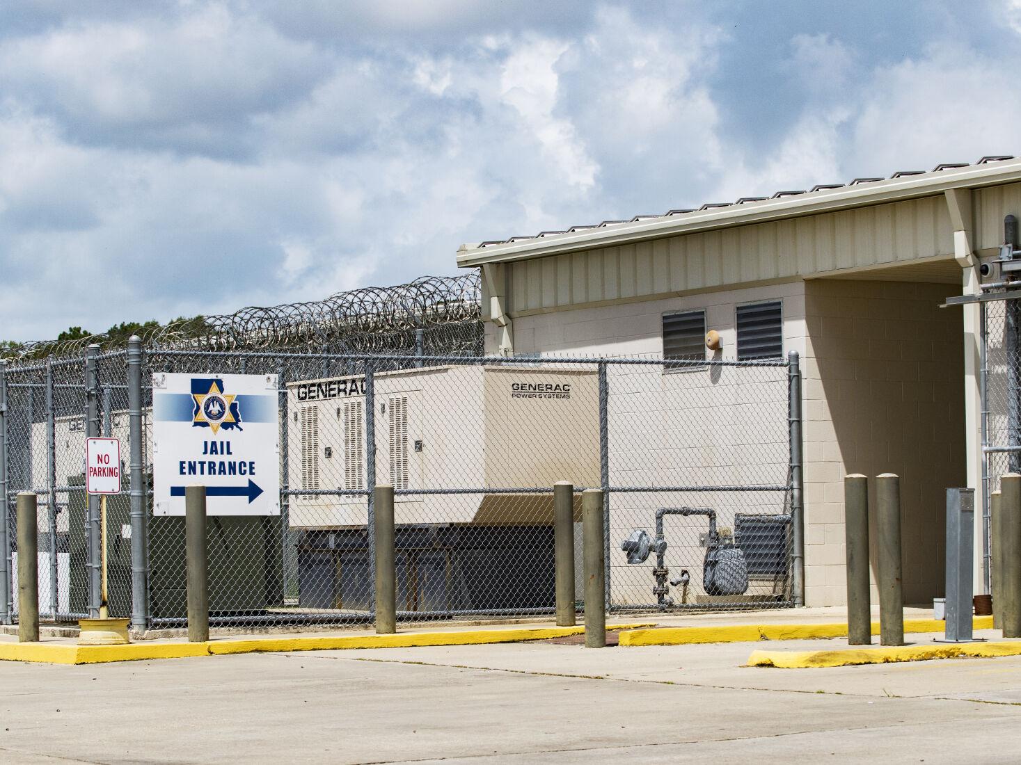 Widow of Acadia jail suicide victim files suit, claims guards walked by dead man 30 times